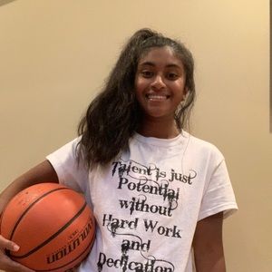 Meet your Posher, Hannah